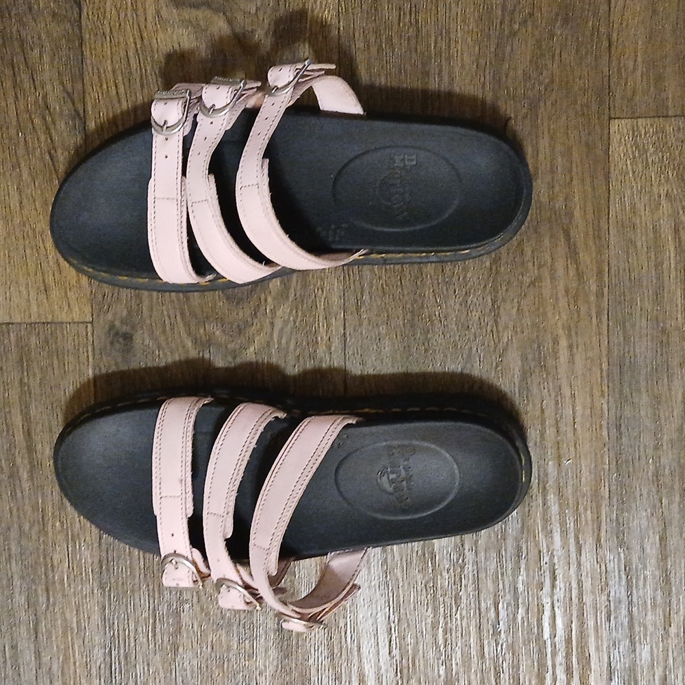 Dr. Martens Blaire Slide Leather Sandals in Pink. - Picture 14 of 16